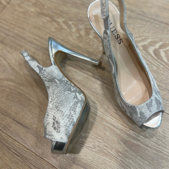 GUESS Gwaerra snake skin slingback high heel peep toe shoes - Picture 3 of 15